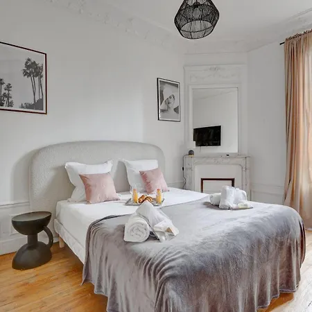 Tbs 319 - Superb With Eiffel Tower View Апартаменты Париж